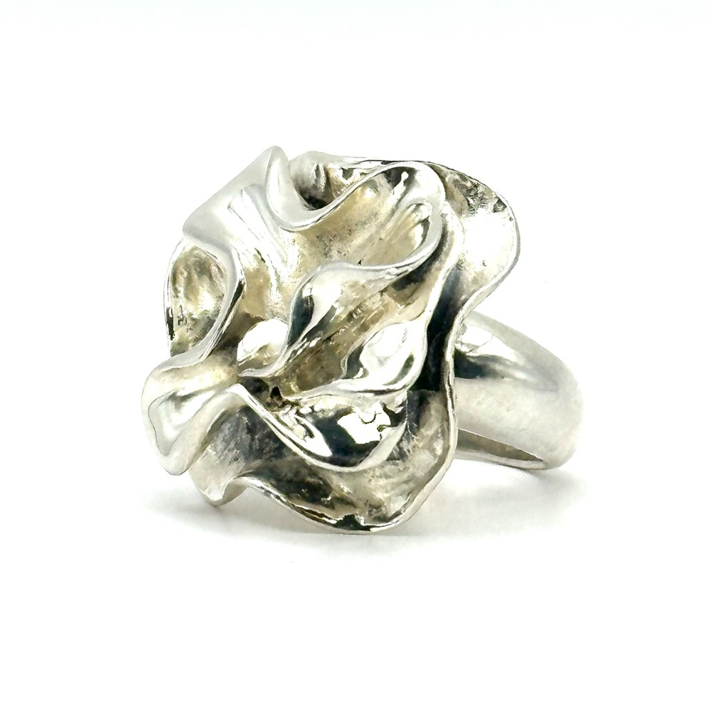 Silpada Retired R1809 Sterling Silver “ Flower In Bloom” Statement Flower Ring 7